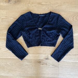 Pretty Little Thing Woven Long Sleeve Open Front Top in Black